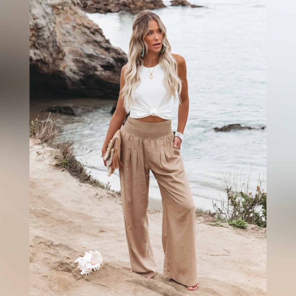 VICI WESTON LINEN BLEND POCKETED SMOCKED PANTS - CAMEL